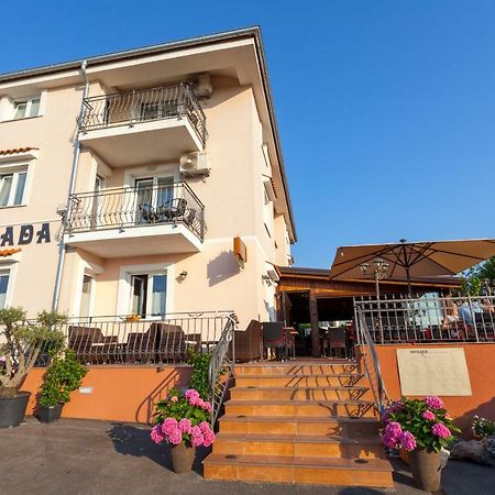 Apartments Jadranka Malinska Buitenkant foto